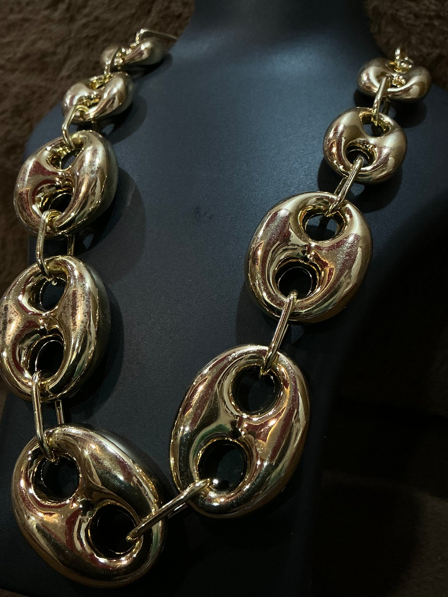 Gold Vault – Chunky Luxe Statement Necklace