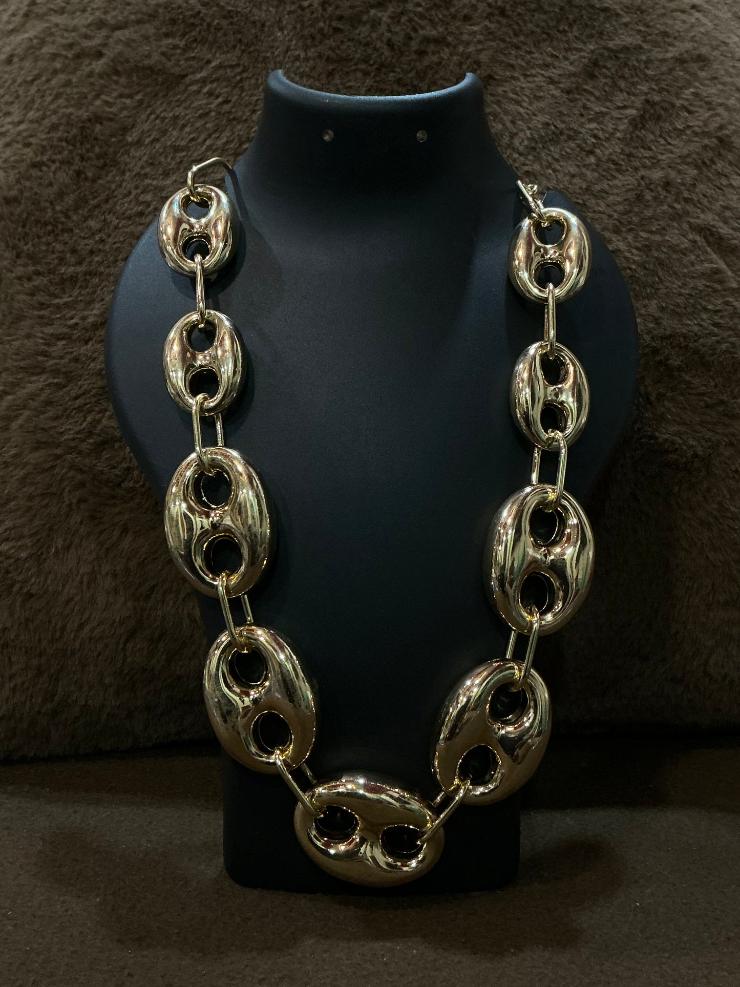 Gold Vault – Chunky Luxe Statement Necklace